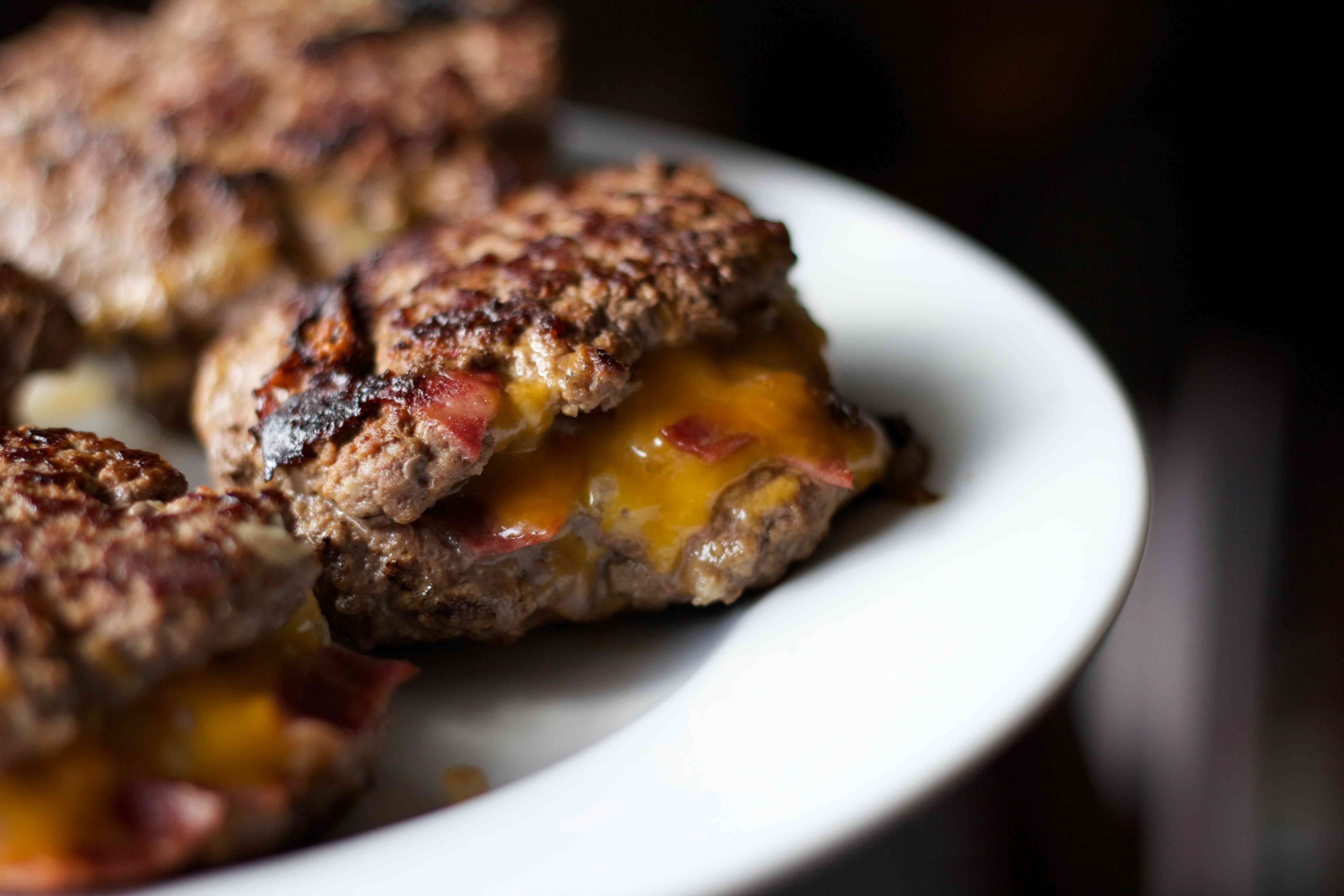 Turkey Bacon, Onion & Cheddar Burger // Food Coach Me // Weight Loss Surgery Recipes